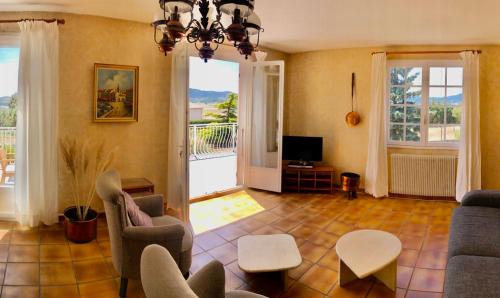 Eclassan House | Angels' Home: Pet-Friendly Oasis with Ocean Views