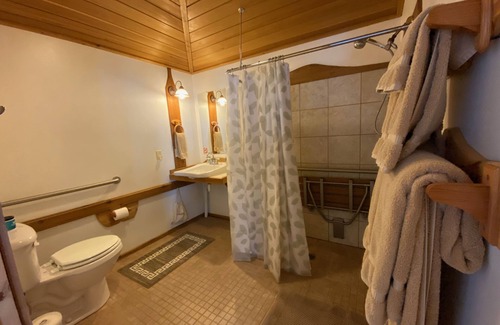 Lowell Point Cabin | Experience Angels Rest on Resurrection Bay with Ocean Views