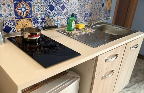 Pigneto Condo | Cozy Angels Suites in la Città Eterna with Breakfast