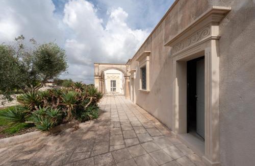 Lizzanello House | Anghelos