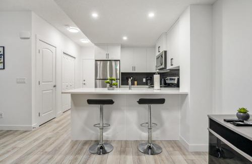 Calgary House | Family-Friendly Getaway at Angie’s Place with 9.3 Rating