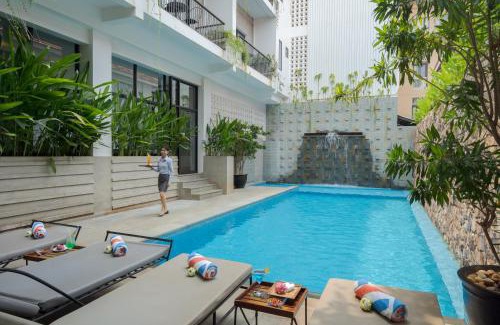 Wat Bo Area Hotel | Discover Angkor Aurora: 5-Star Spa & Pool Retreat