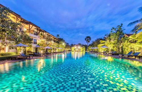 Siem Reap Resort | Discover Angkor Palace Suite & Villa: Rated 9/10, Oceanfront Bliss