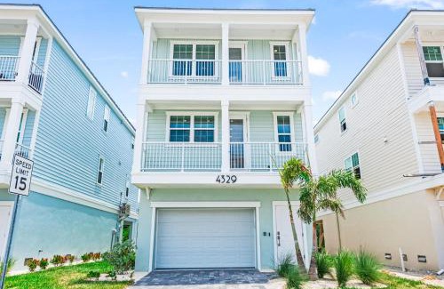 Cortez House | Experience Angler's Cove: Beachfront Paradise, 10/10 Rated