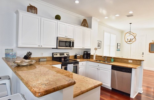 Islamorada House | Discover Angler's Reef Resort: Oceanfront Paradise Awaits