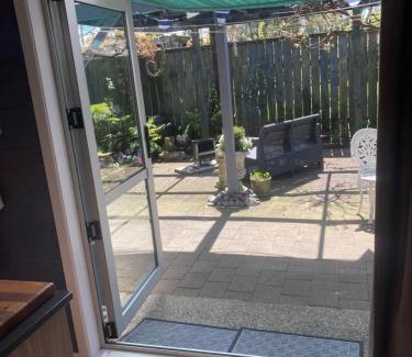 Turangi Bed & Breakfast | Anglers Adventure Paradise BNB Wifi Parking