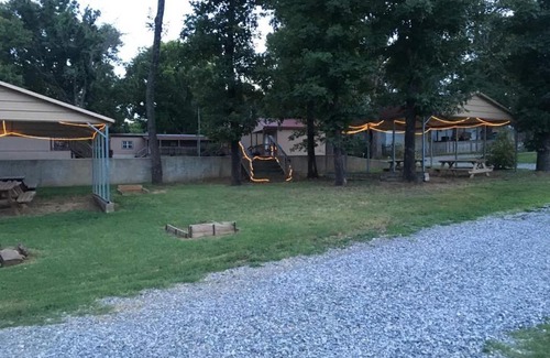 Mead Cabin | Cozy Anglers Hideaway Cabins - Pet and Child Friendly Stay