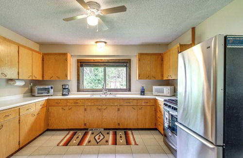 Baudette House | Anglers Paradise on Rainy River: Walk to Marina!
