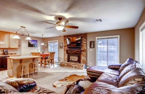 Oakhurst House | Inviting Holiday Homes in California, USA - Rated 9.5/10