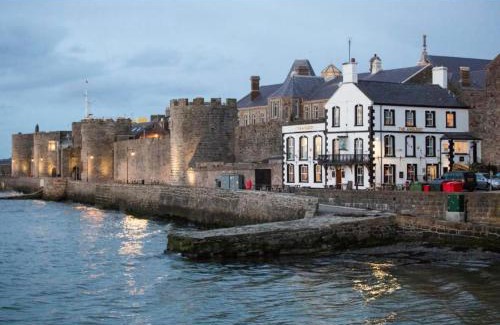 Bont Newydd Hotel | Anglesey Arms