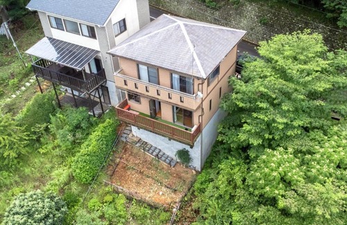 Shimotaga House | Discover ANGO ATAMI I: Family-Friendly Retreat with Top Ratings