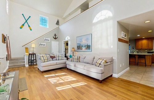 Rehoboth Beach House | Angola By The Bay house w/shared pool, tennis & basketball courts