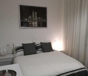 Busto Arsizio House | Pet-Friendly Retreat at Angolo di Isa with Breakfast Included