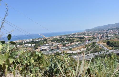Rometta Apartment | Pet-Friendly Apartments in Rometta Marea, Italy - 8.8/10 Rated
