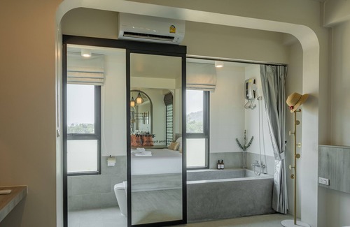Ratsada Hotel | Stay at ANGPAO HOTEL: Family-Friendly with Pool & Dining
