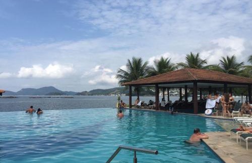 Praia do Jardim Apartment | Scenic Angra dos Reis Condo with Oceanfront Pool Access