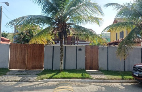 Garatucaia House | Inviting Angra House: 4-Bedroom Condo with Pool & Ocean View