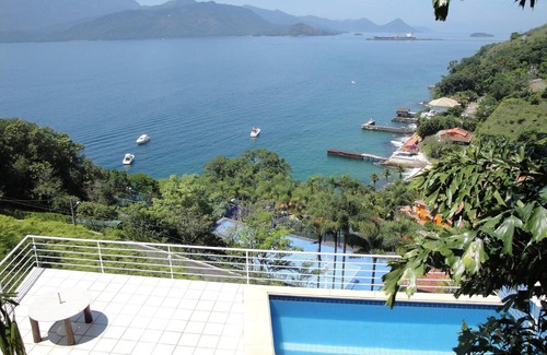 Portogalo House | Seaside Getaway at Portogalo Condominium - 4 Suites