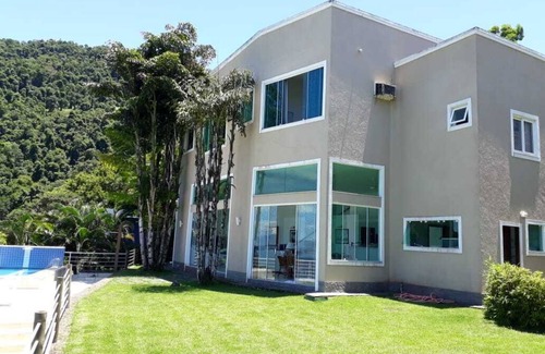Portogalo House | Seaside Getaway at Portogalo Condominium - 4 Suites