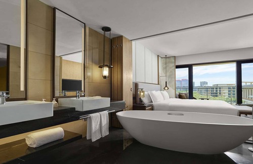 Hengqin Hotel | Experience Relaxation at Angsana Zhuhai Hengqin Hotel
