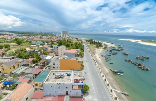 Dong Hoi Hotel | Comfortable Stay at Anh Linh 2 Hotel with Family-Friendly Amenities