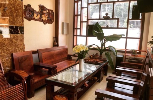 Buon Ma Thuot Hotel | Budget-Friendly Anh Phat Hotel with Family Kitchen Amenities