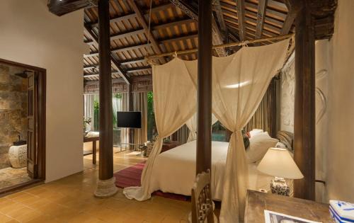 An Tay Hotel | Discover aNhill Boutique: 5-Star Oceanfront Retreat