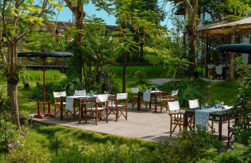 An Tay Hotel | Discover aNhill Boutique: 5-Star Oceanfront Retreat