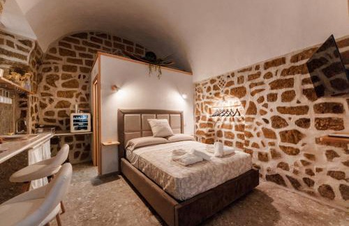 Procida Apartment | Indulge at Anima Suite: Sauna, Jacuzzi & Restaurant Bliss