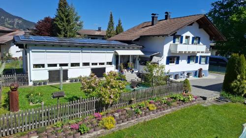 Reutte Apartment | Explore Anita's Ferienwohnung Near Neuschwanstein, 9.5/10!