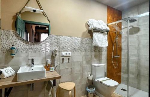 Guadalupe House | Family-Friendly ANJ Alojamientos with Hot Tub & 9.5 Rating
