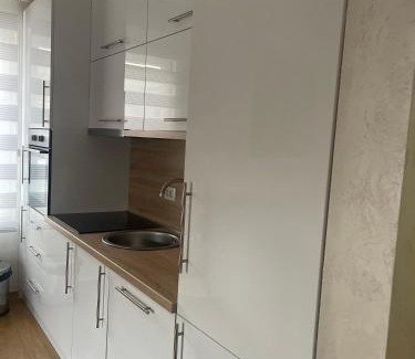 Podmaine Apartment | Top-Rated Family Stay at Anja Lux Apartman