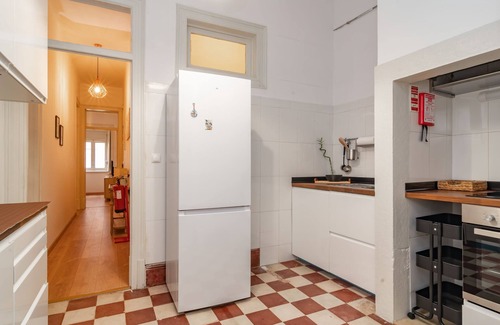 Penha de Franca Apartment | Perfect Getaway at Anjos' City Escape with Spa & Breakfast