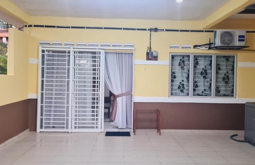 Sepang House | Family-Friendly Anjung KLIA House 01 with Netflix Access