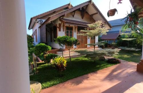 Dungun Ski Chalet | Discover Anjung Nor Muslim Homestay: 4-Star Guest Rated Stay