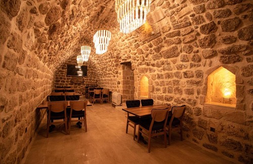 Artuklu Hotel | Experience Ankahan Konağı: Pet-Friendly & Eco-Conscious Retreat