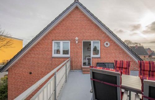 Rodemis Apartment | Family-Friendly Stay at Ankerplatz Husum in Cozy Surroundings