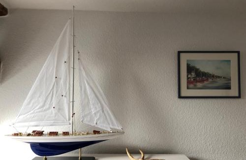 Warnemuende Apartment | Seaside Retreat at Ankerplatz Warnemünde with Lighthouse Views