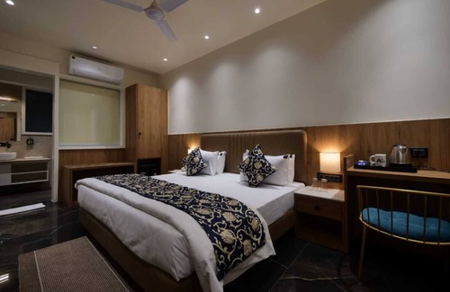 Jabalpur Hotel | Discover Ankit Hotel by M Square: Family-Friendly Retreat