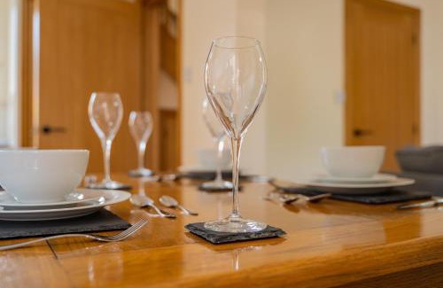 Rocester House | Family-Friendly Kirsty's Home Close to Alton Towers