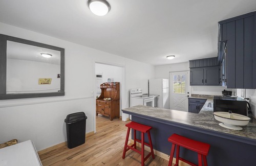 Warrensville Ski Chalet | Discover Ann's Mountain Retreat: Pet-Friendly Chalet Near West Jefferson