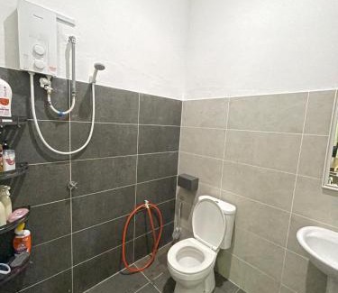 Sibu House | Comfortable Stay at Anna 温馨住家住宅 - Family Friendly