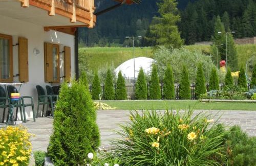 San Giovanni di Fassa Apartment | Kid-Friendly Retreat at Anna Apartment - Rated 9.5/10