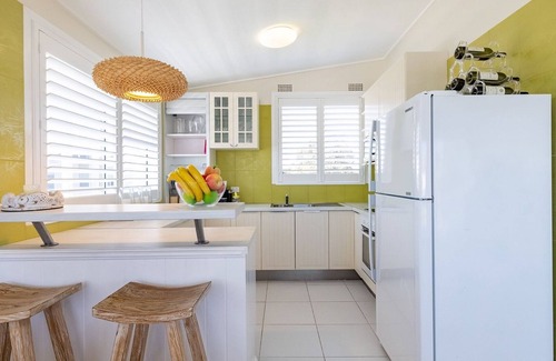 Anna Bay House | Experience Anna Bay Beach Shack: Oceanfront Bliss Awaits