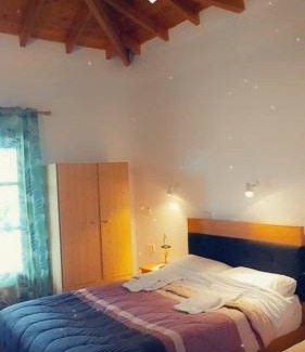 Skala Kallonis House | Pet and Child-Friendly Anna Daniil Oasi Studios in Lesvos