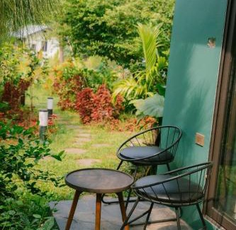 Soc Son Cabin | Cozy Anna Little Garden Homestay - Pet Friendly & Pool Access
