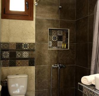 Ormos Panagias Apartment | Ideal Anna Pousi Studios & Apartment: Perfect for Families
