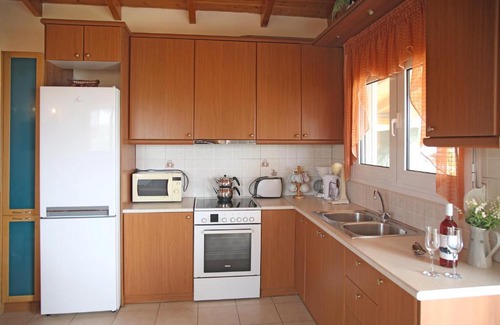 Sitia Villa | Cozy Anna's Family House: Ocean View & Kid-Friendly Stay