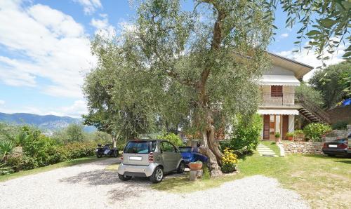 Frader Apartment | Oceanfront Anna Torri: Highly Rated with Scenic Views