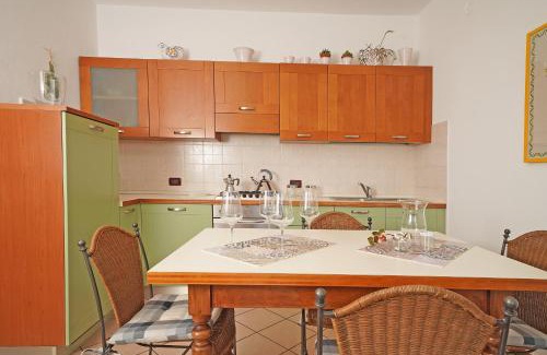 Frader Apartment | Oceanfront Anna Torri: Highly Rated with Scenic Views